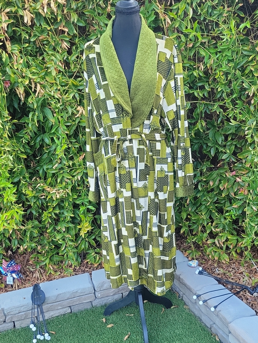 Olive Green Geometric Shawl-Collar Vintage Robe